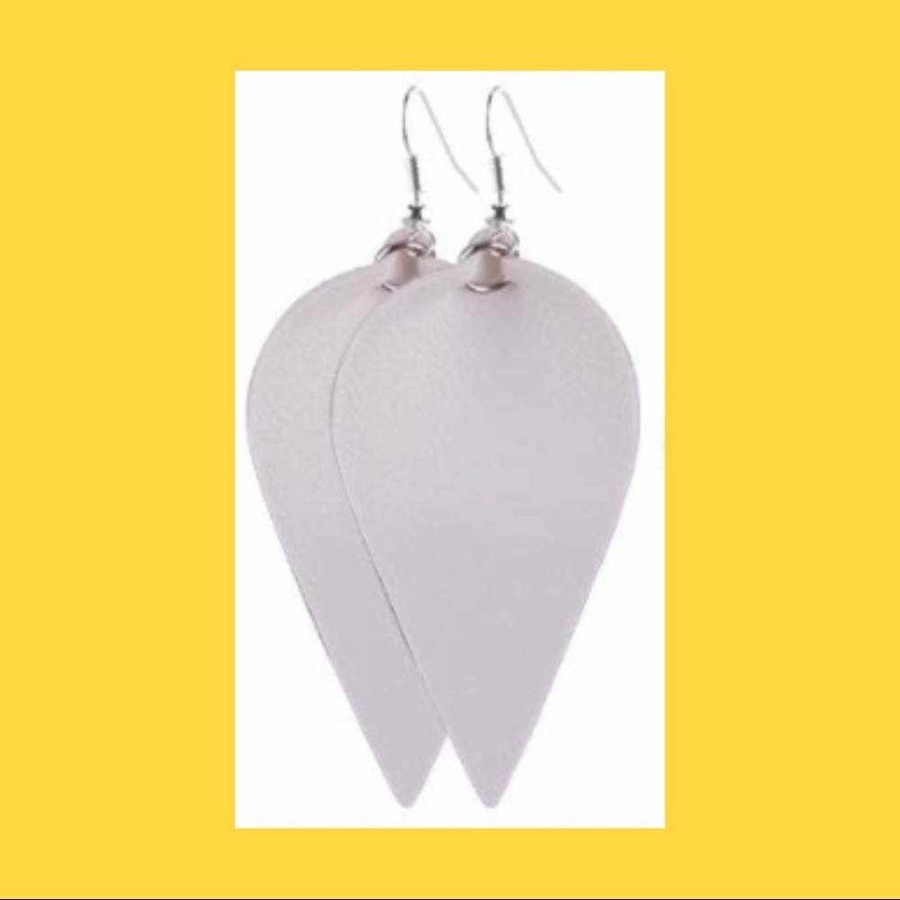 FAUX LEATHER EARRINGS